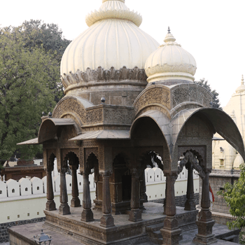 Chattribag Chattris, Indore